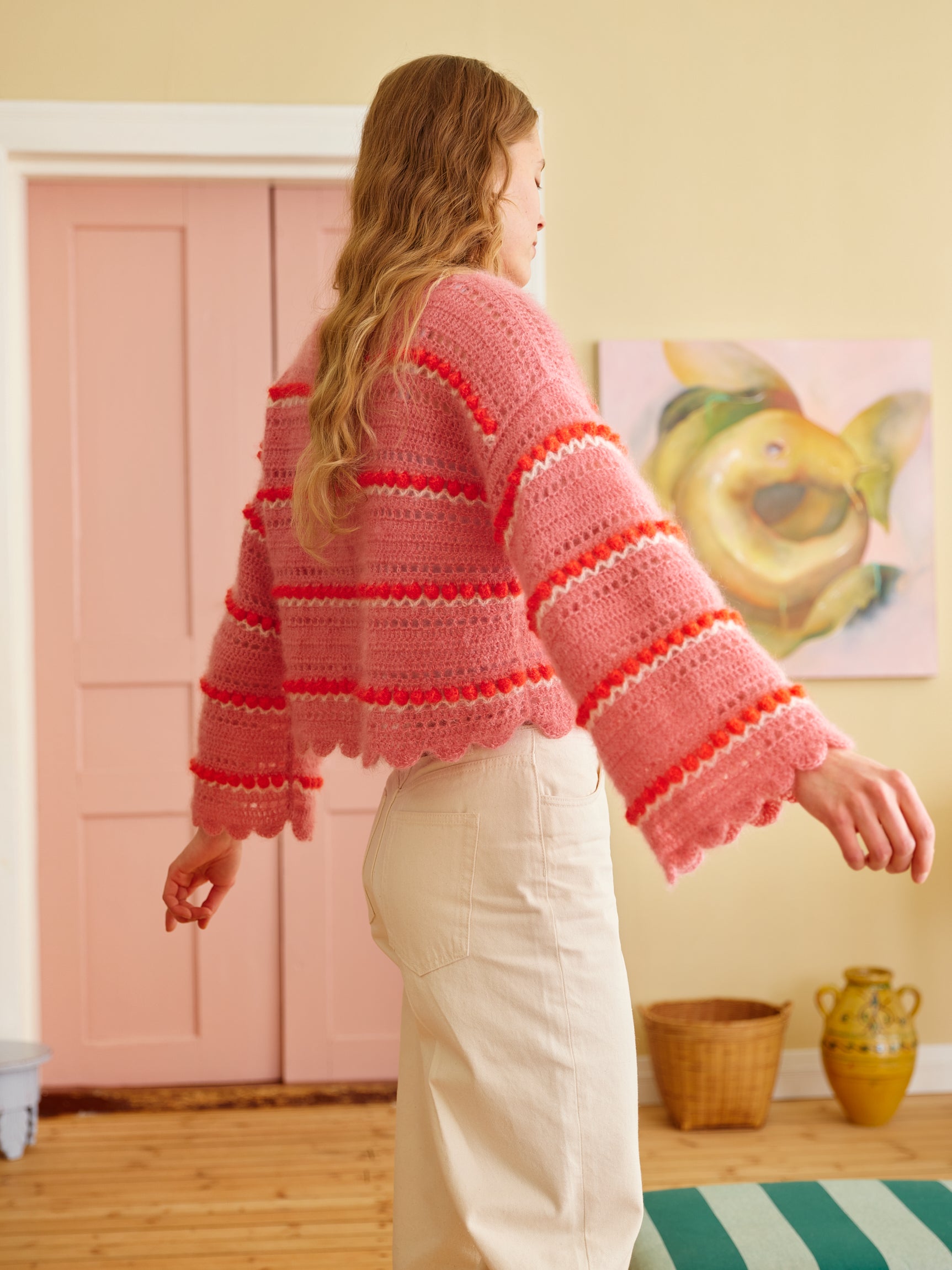 Let's Crochet by Laine Publishing