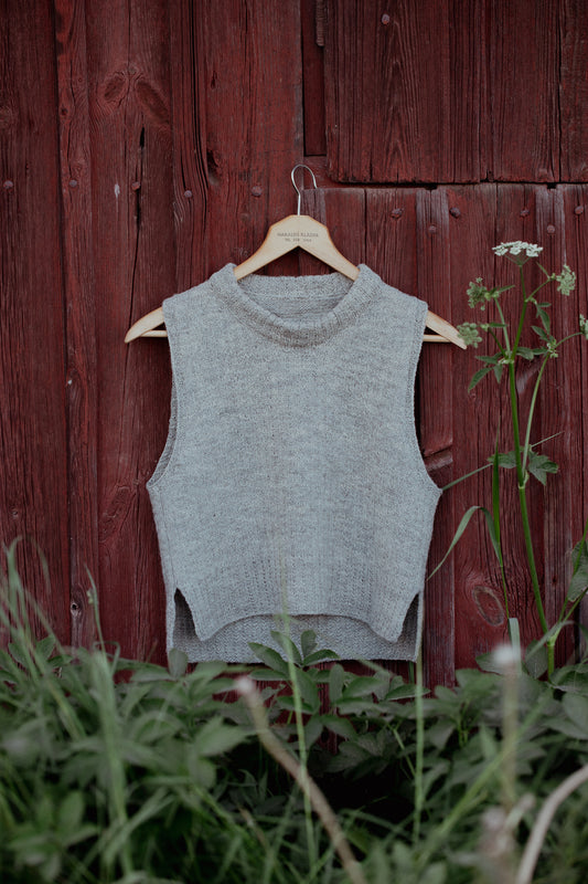 Airgead Slipover by Lotta Löthgren