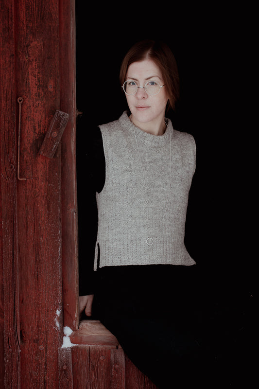 Airgead Slipover by Lotta Löthgren