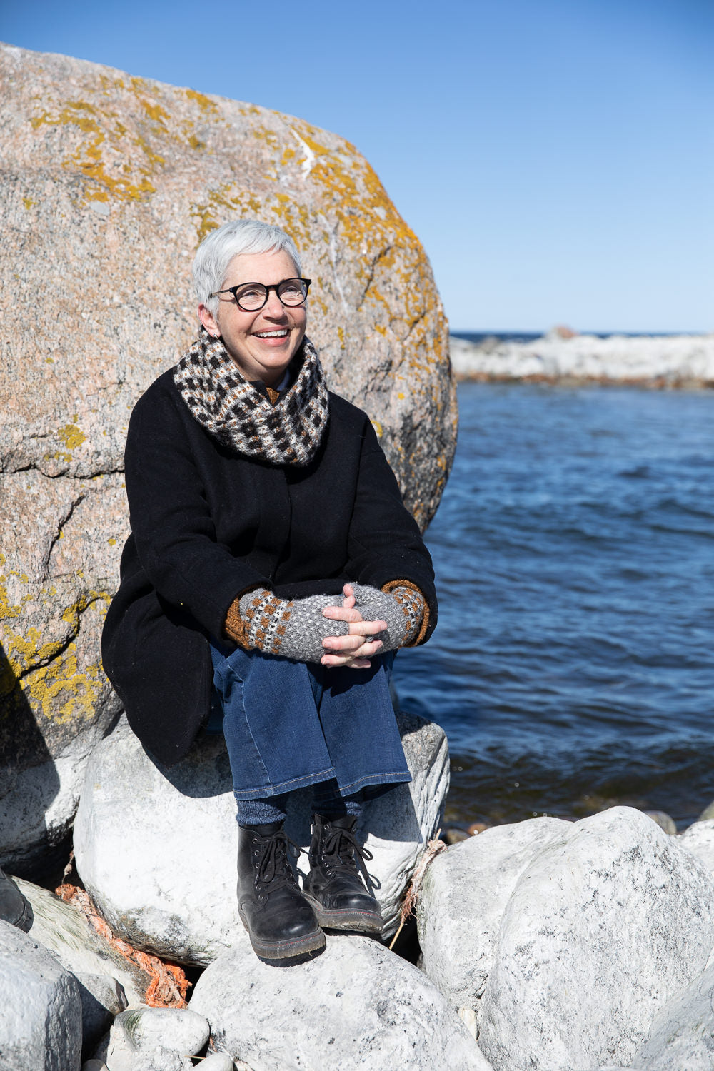 Island Knitting by Erika Åberg